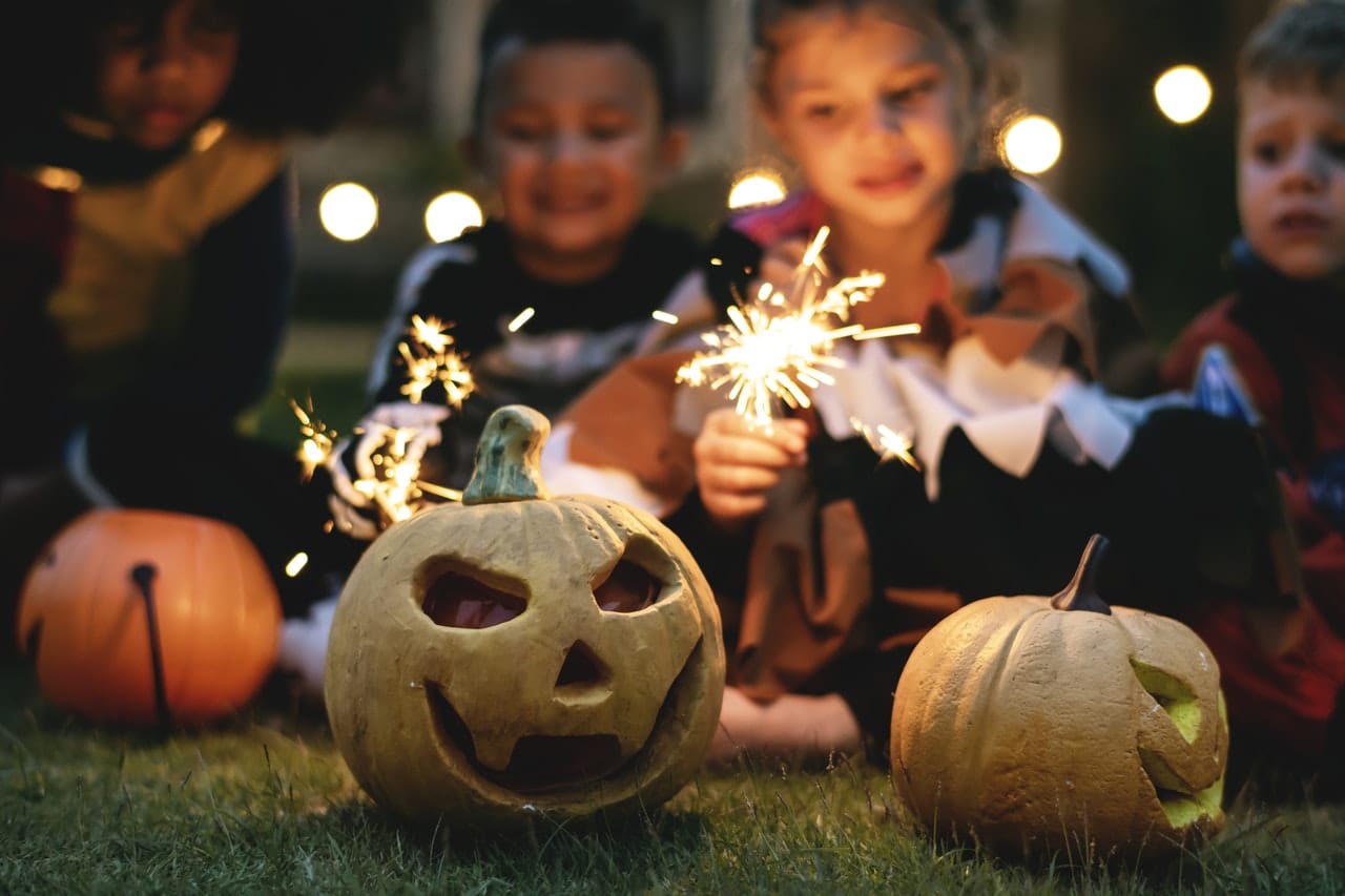 Teach Your Kids to Be Different: 15 Great Halloween Candy Alternatives