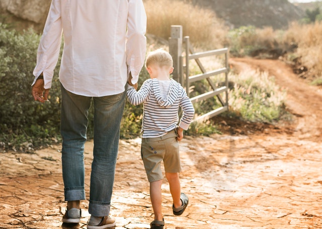 No tengas “La Charla de Sexo” con tu hijo: ¡tengan muchas!